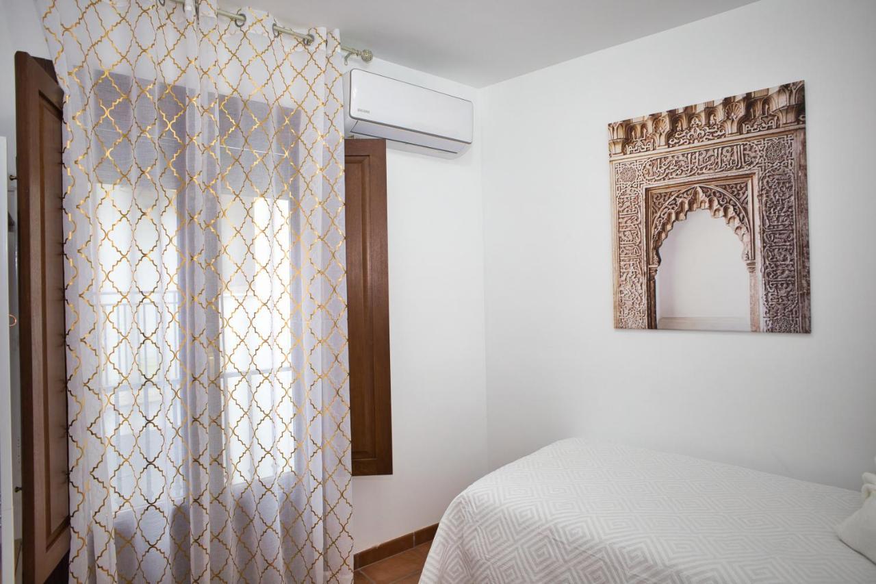 Insight, Mirador San Nicolas, Parking Included
